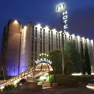 Maxim Otel
