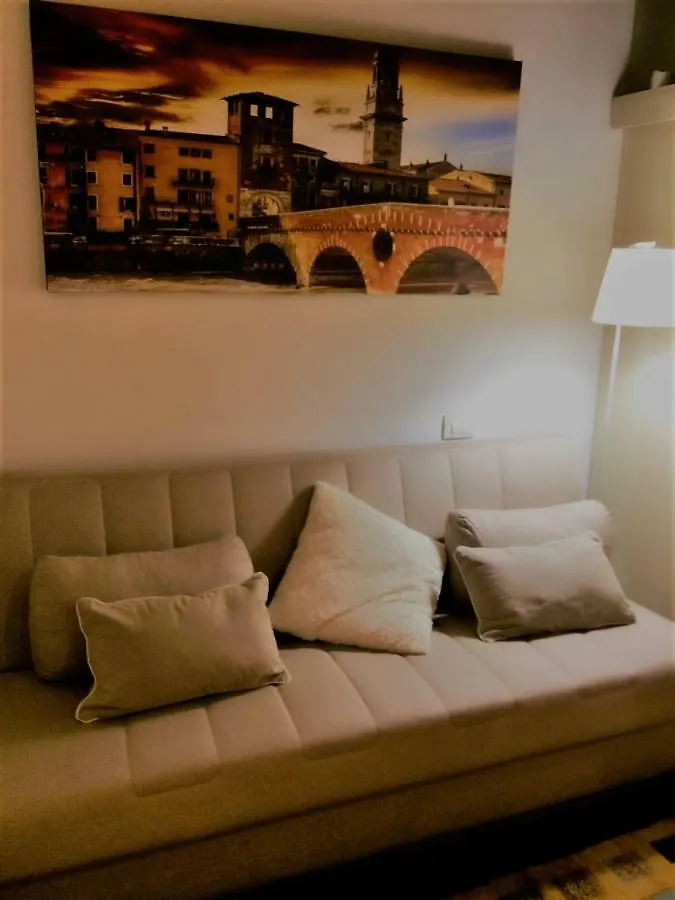 Deneb 19 Apartment Verona