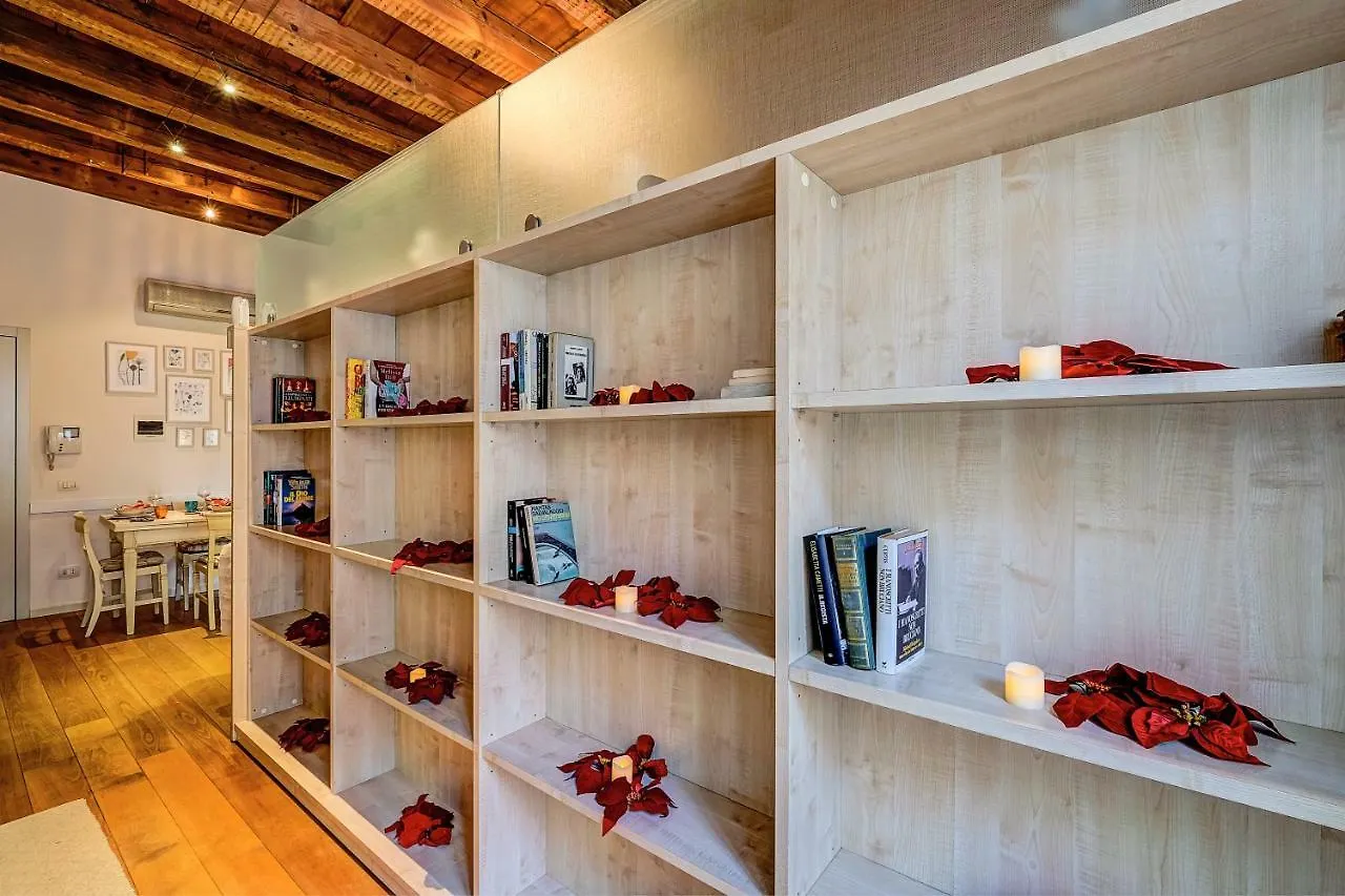 Deneb 19 Apartment Verona 0*,